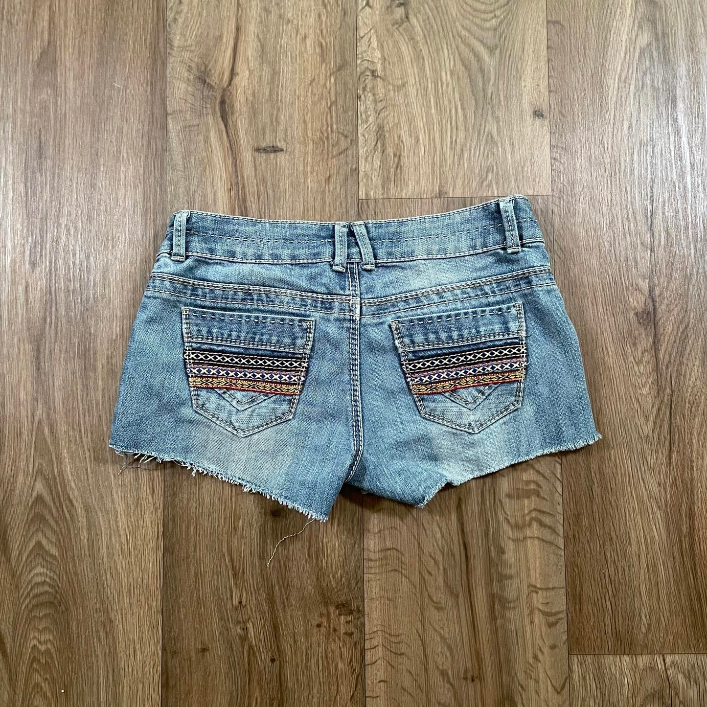 Mossimo Embroidered Y2K Mini Shorts W30