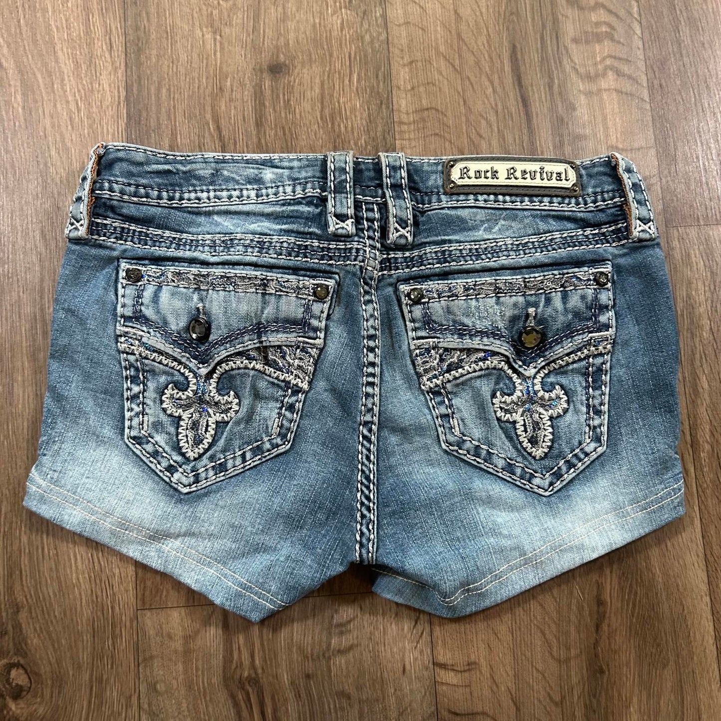 Rock Revival Mid Rise Shorts