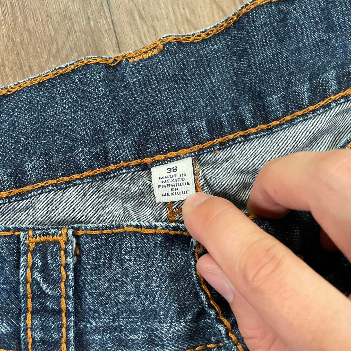 True Religion Straight Leg Jeans Brown Stitching W40 L33