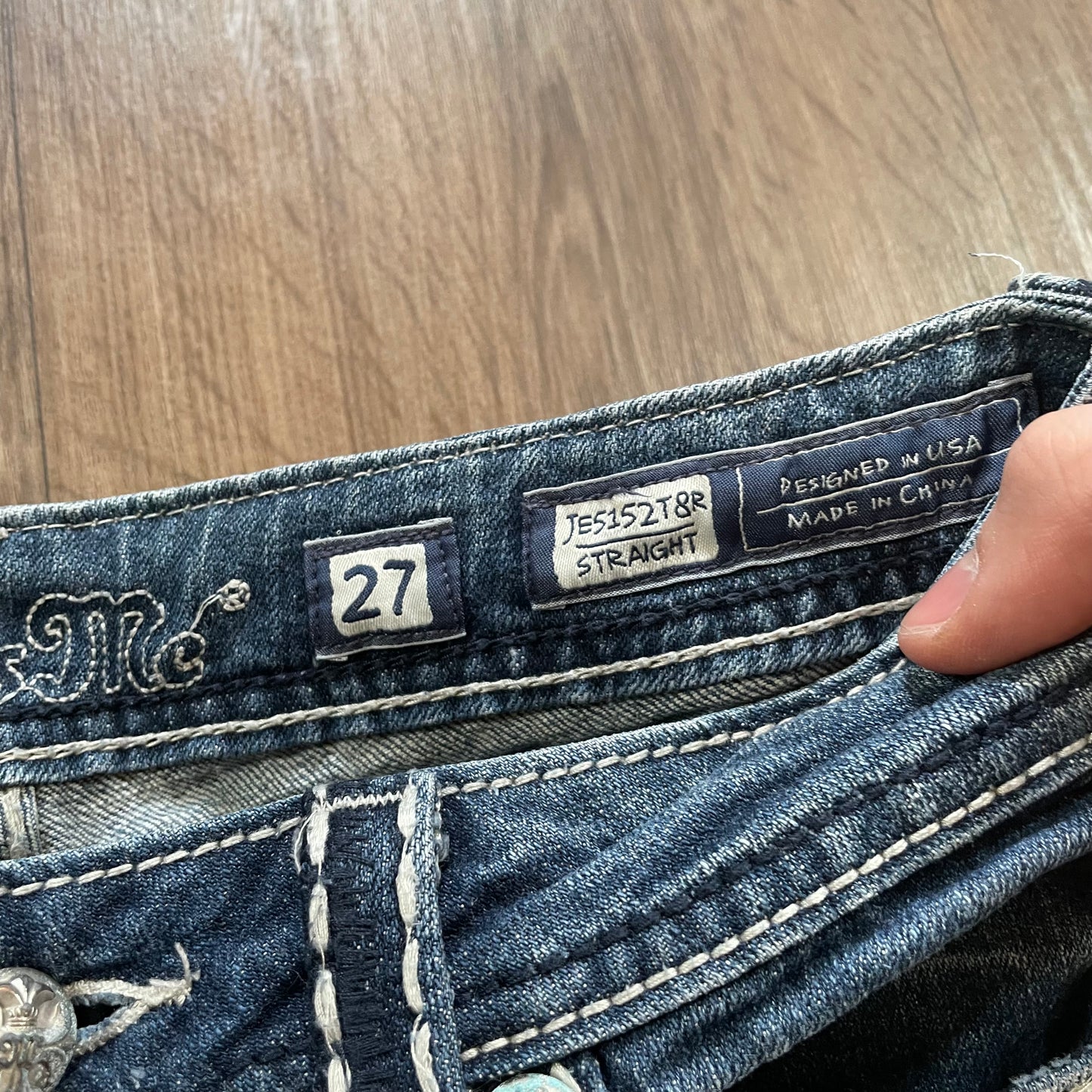 Miss Me Ripped Detail Straight Jean
