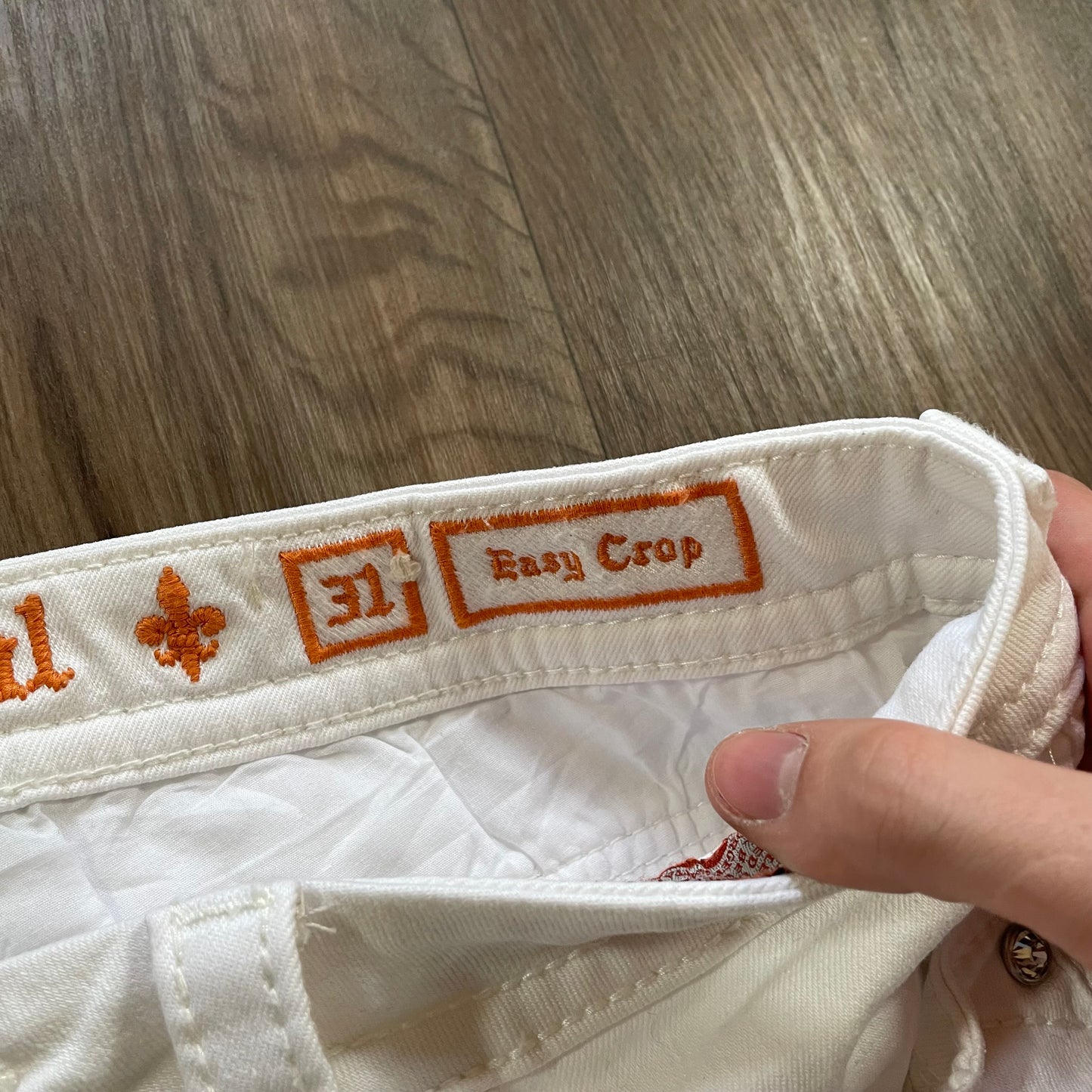 Rock Revival White Gem Crop Jean