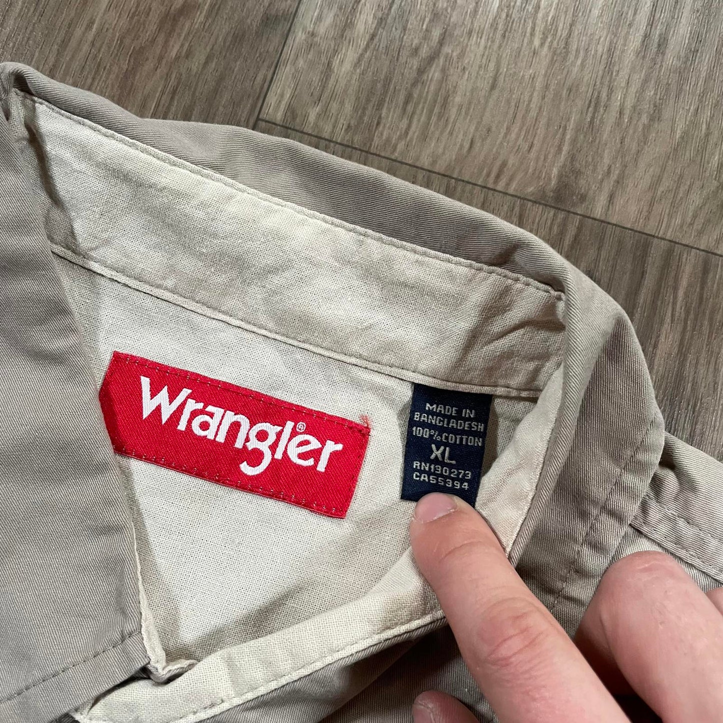 Wrangler Cream Button Up Short Sleeve Shirt