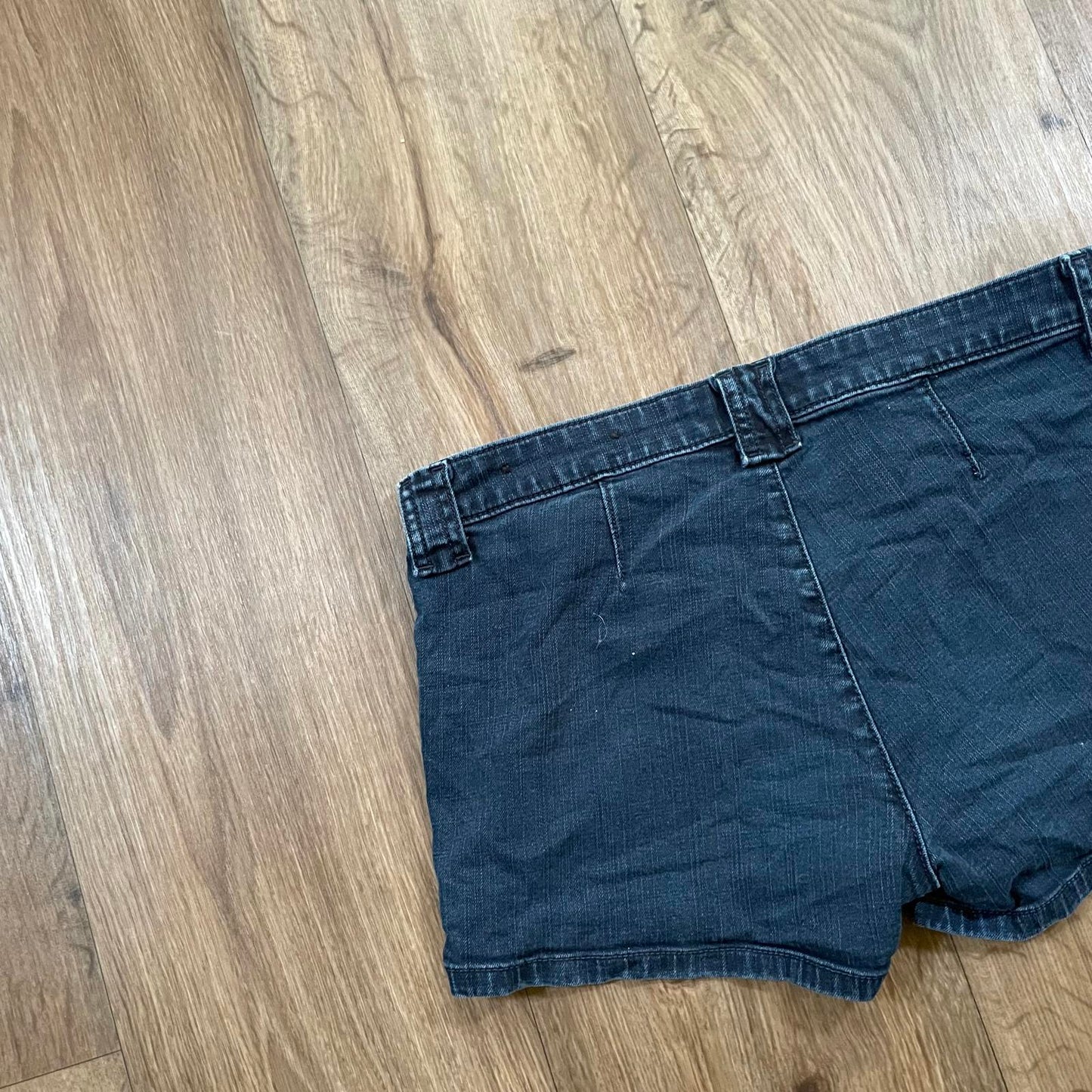 Guess Dark Wash High Waisted Shorts W30 Y2K