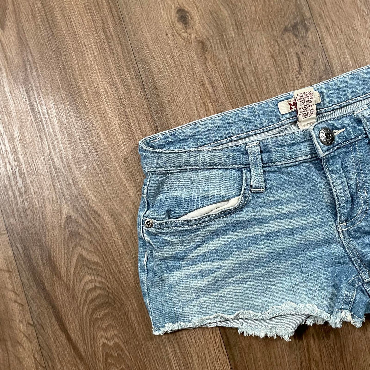 Mudd Y2K Low Waisted Light Wash Mini Denim Shorts