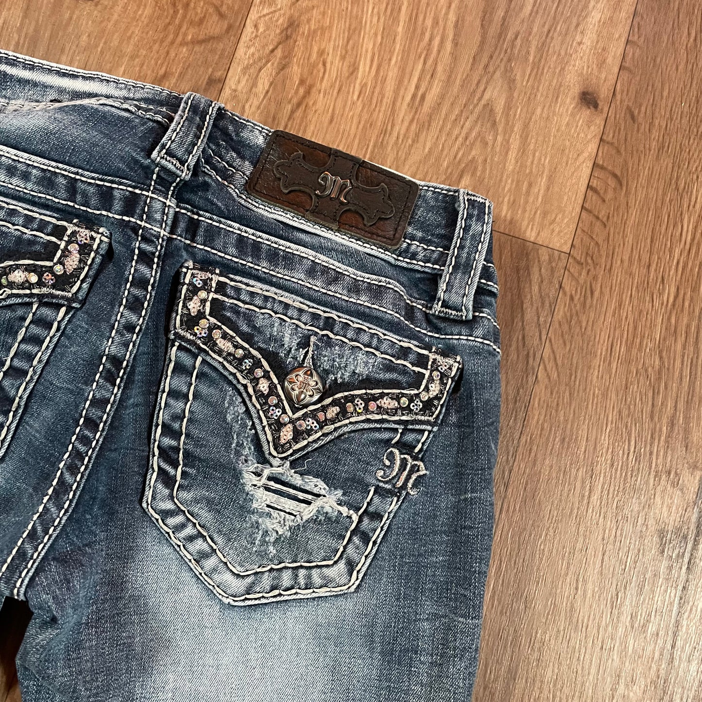Miss Me Distressed Skinny Signature Jeans