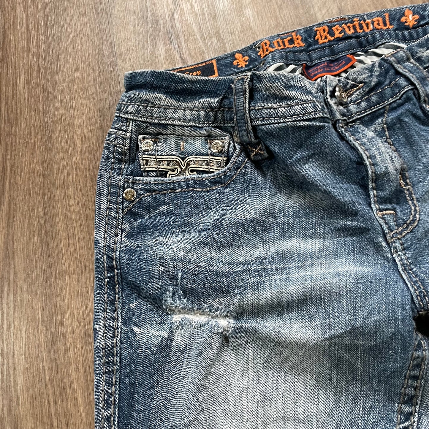 Rock Revival Embroidered Pocket Capri