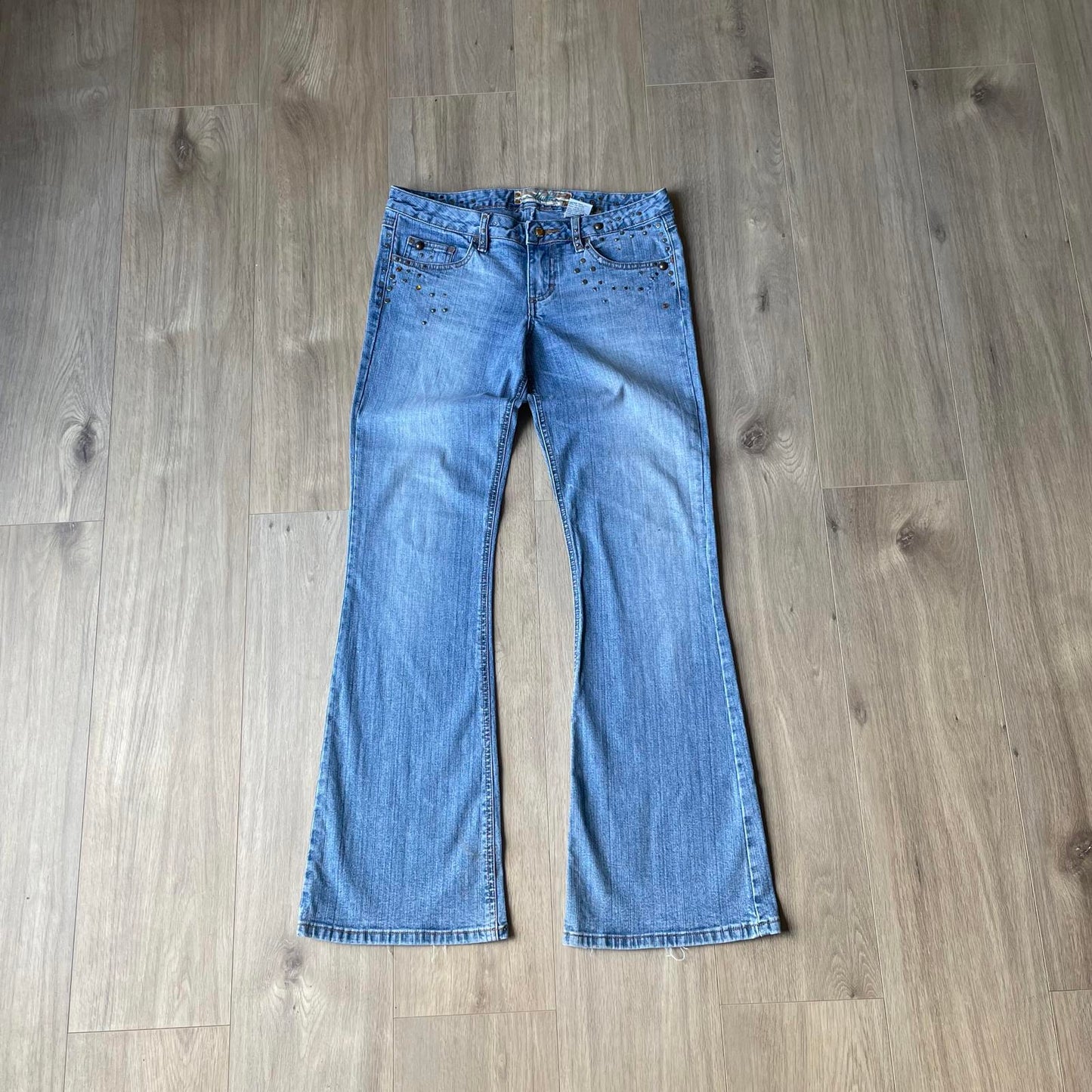 Mudd Studded Y2K Style Low Rise Boot Cut Jeans W31 L32
