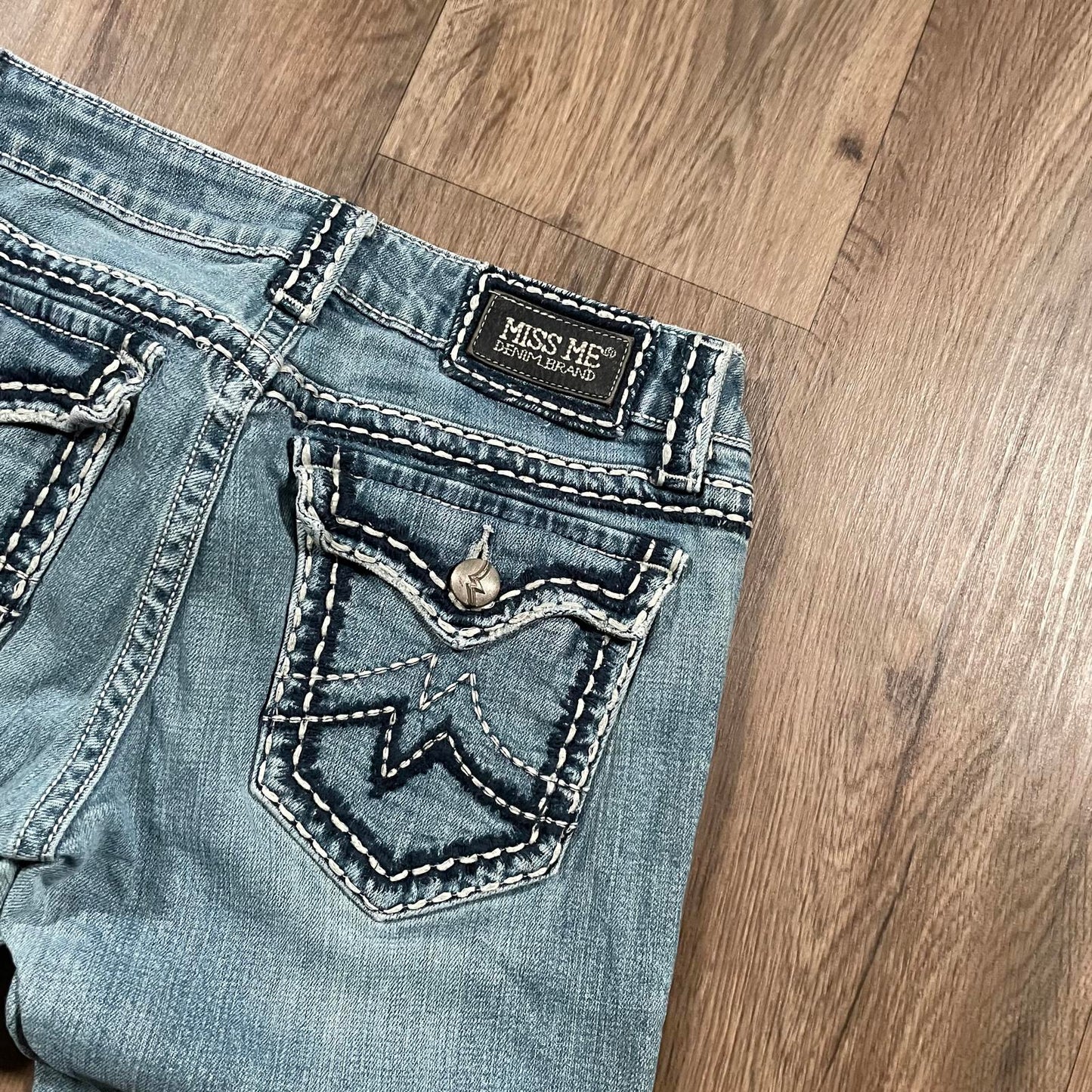Miss Me Embroidered Boot Cut Jeans W30 L33