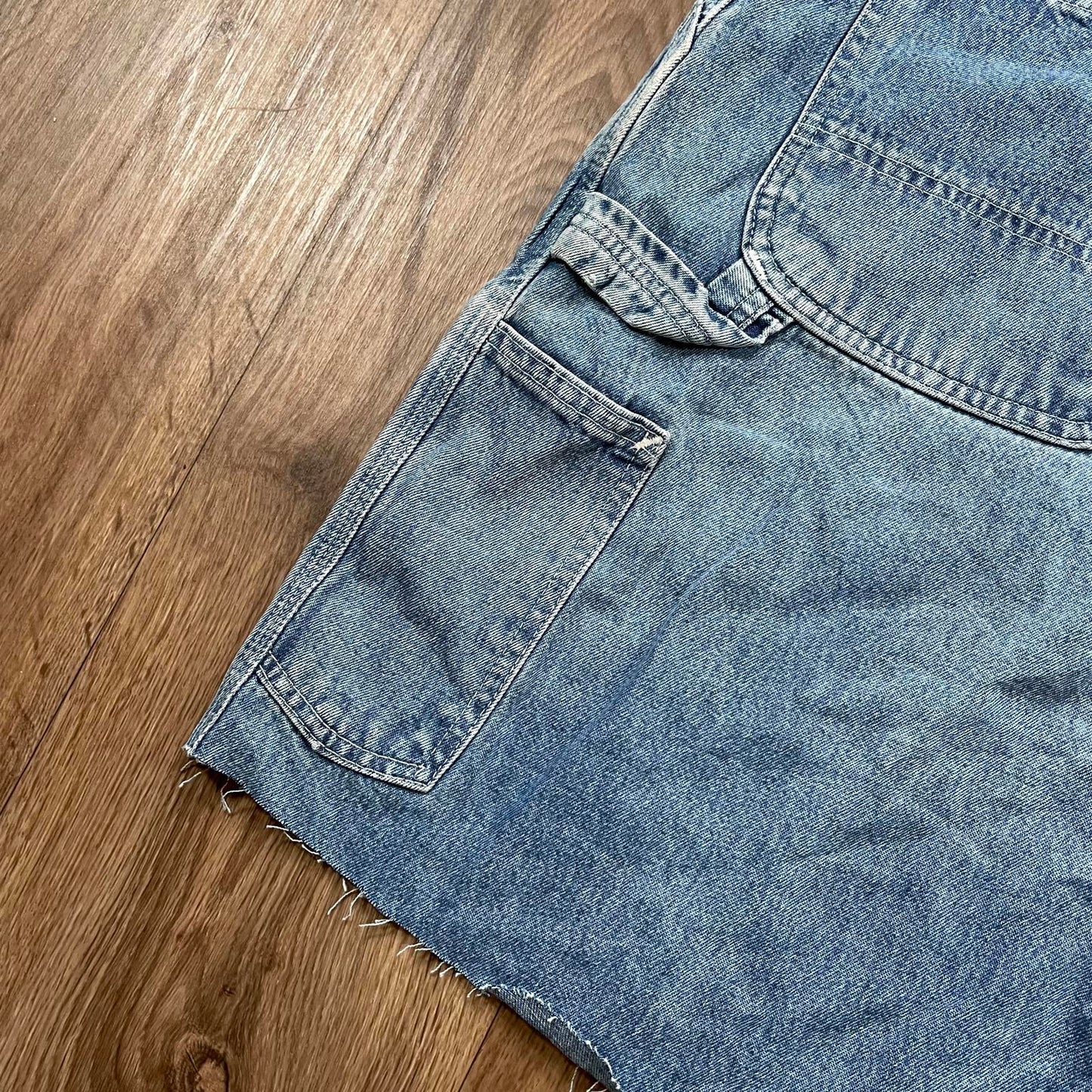 Carhartt Denim Carpenter Shorts – W38