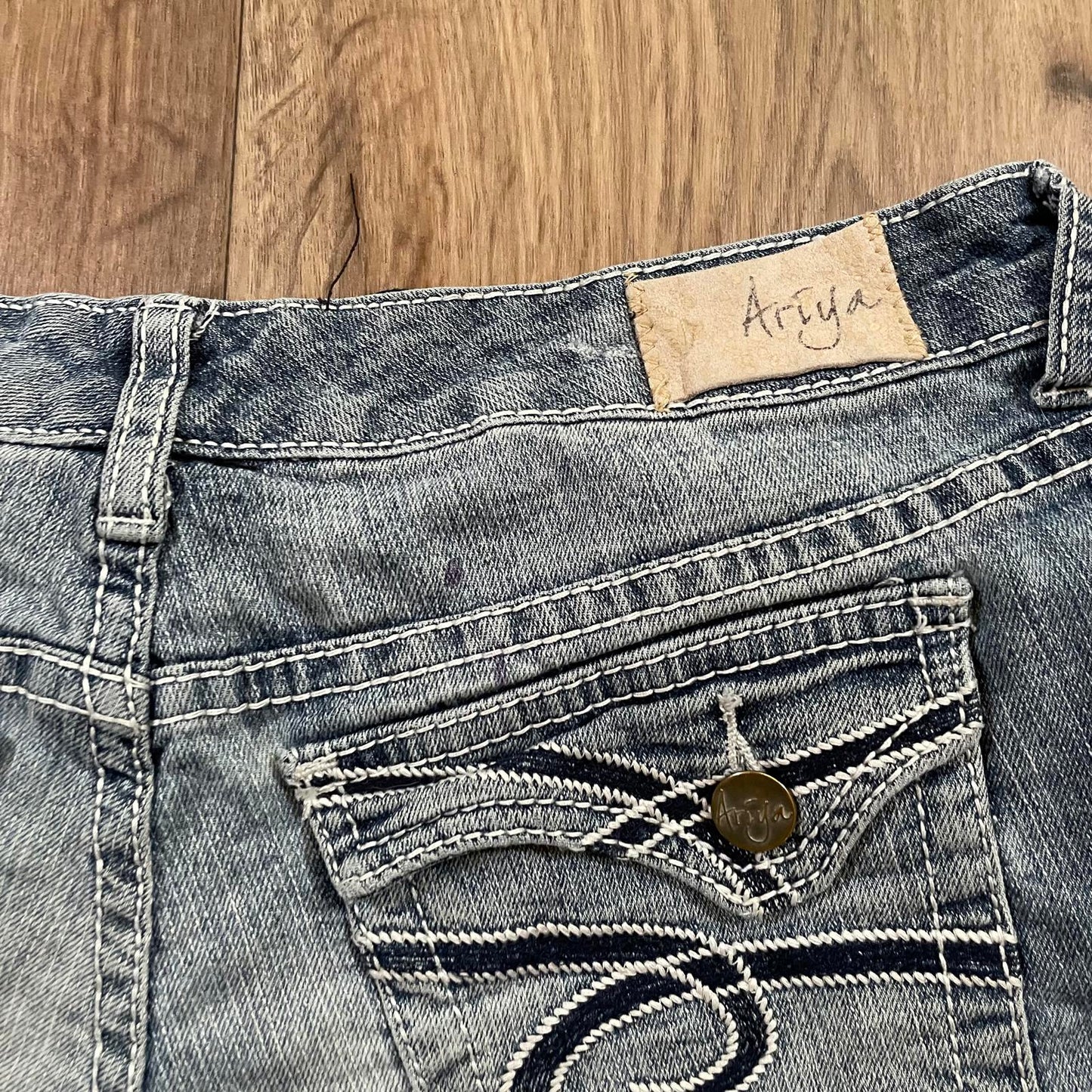 Ariya Jeans Low Waisted Embroidered Shorts