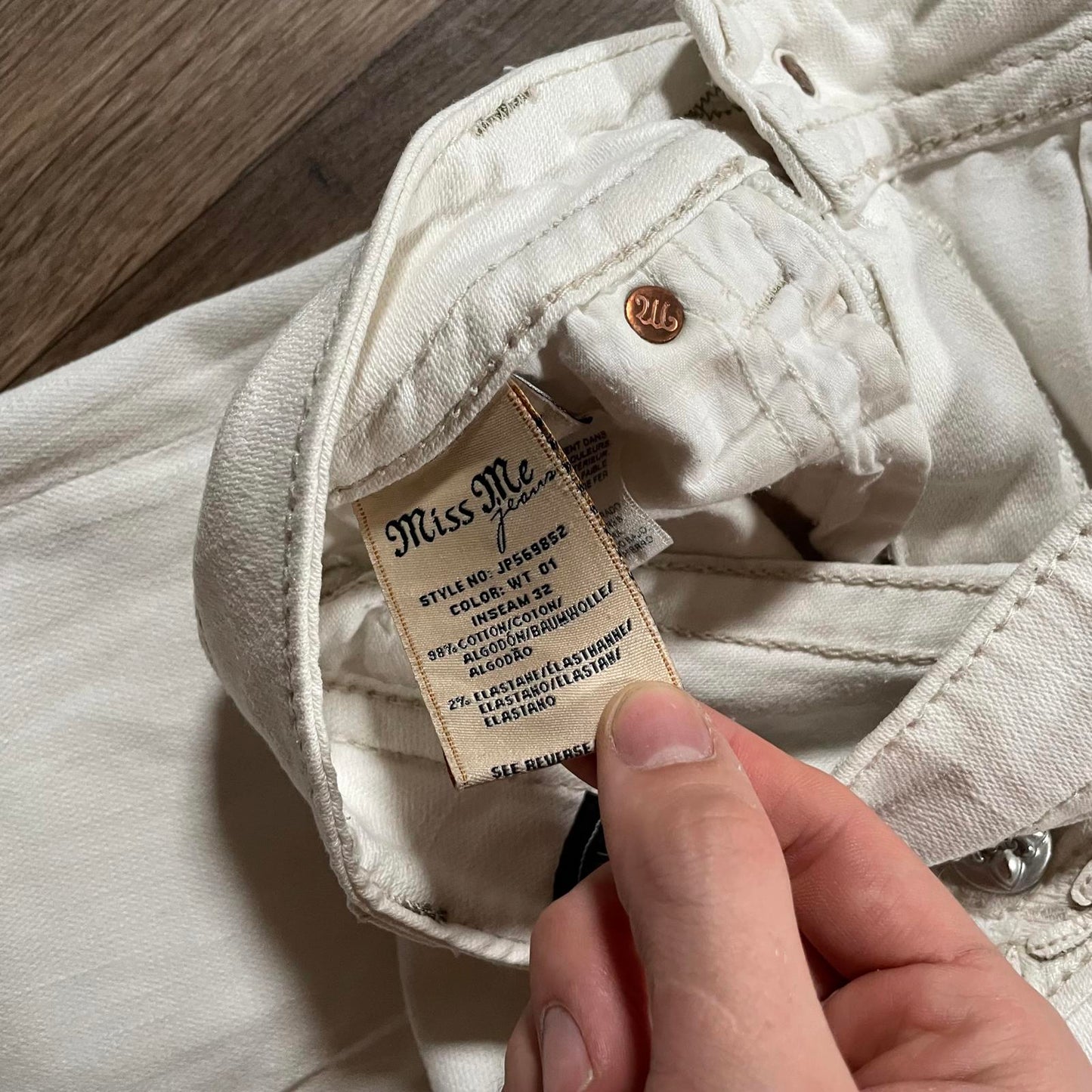 Miss Me Embroidered White Skinny Jeans