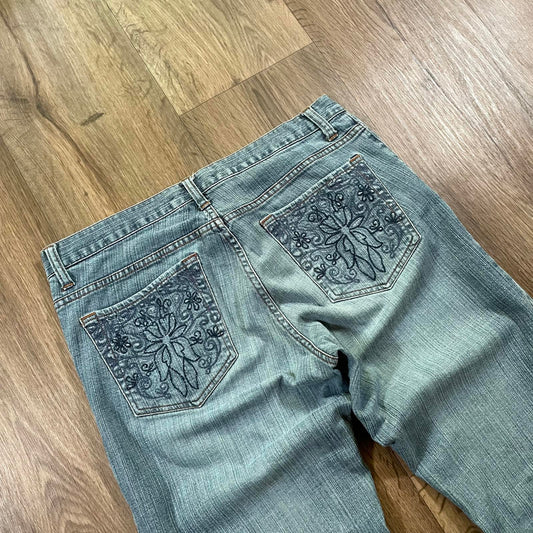 Daisy Fuentes Jeans Flower Embroidery Flares
