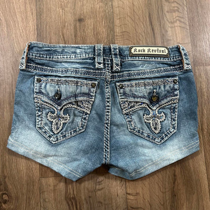 Rock Revival Mid Rise Shorts