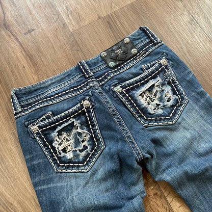 Miss Me Ripped Detail Straight Jean