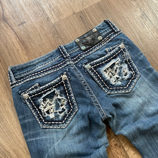 Miss Me Ripped Detail Straight Jean