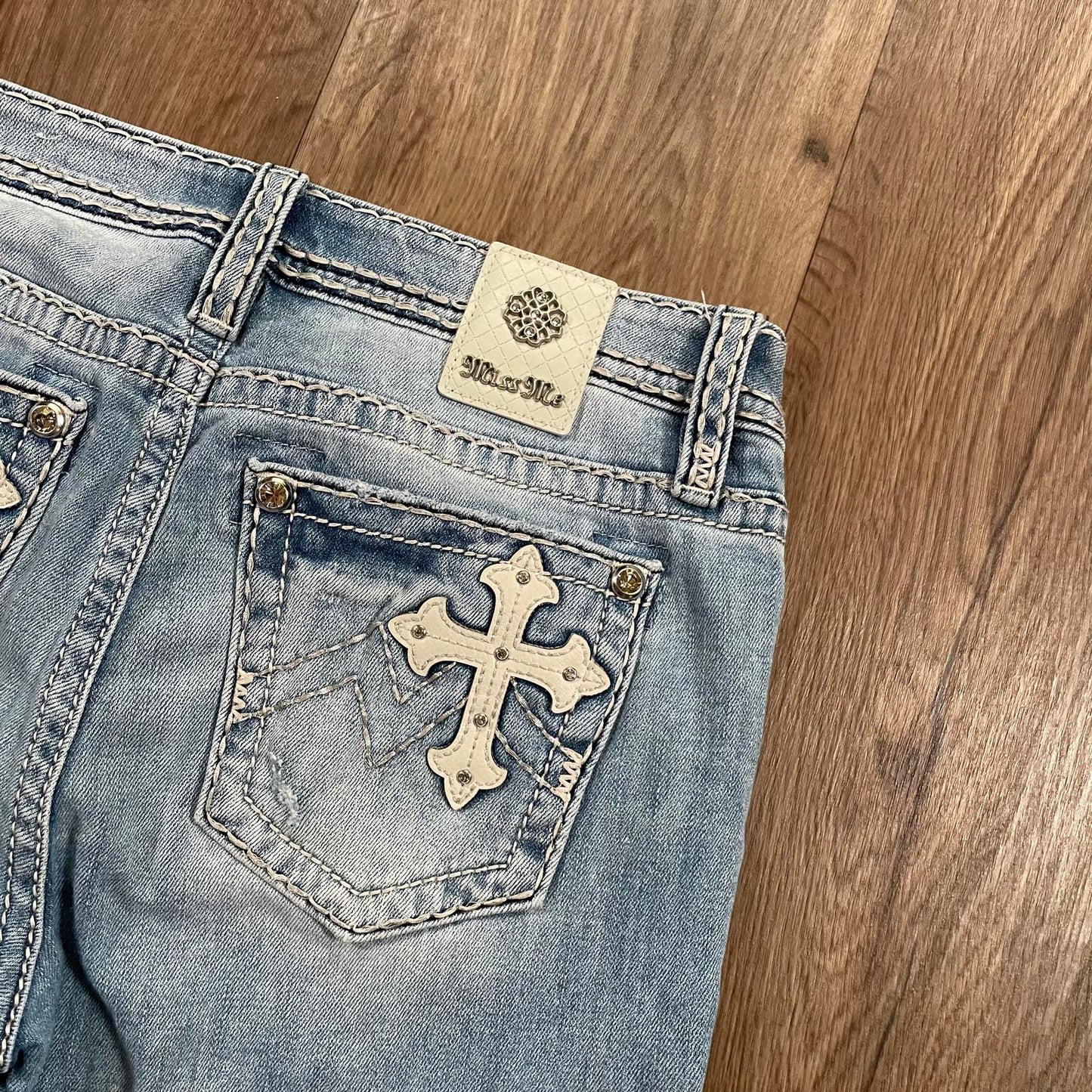 Miss Me LA Mid Rise Straight Leg Jeans