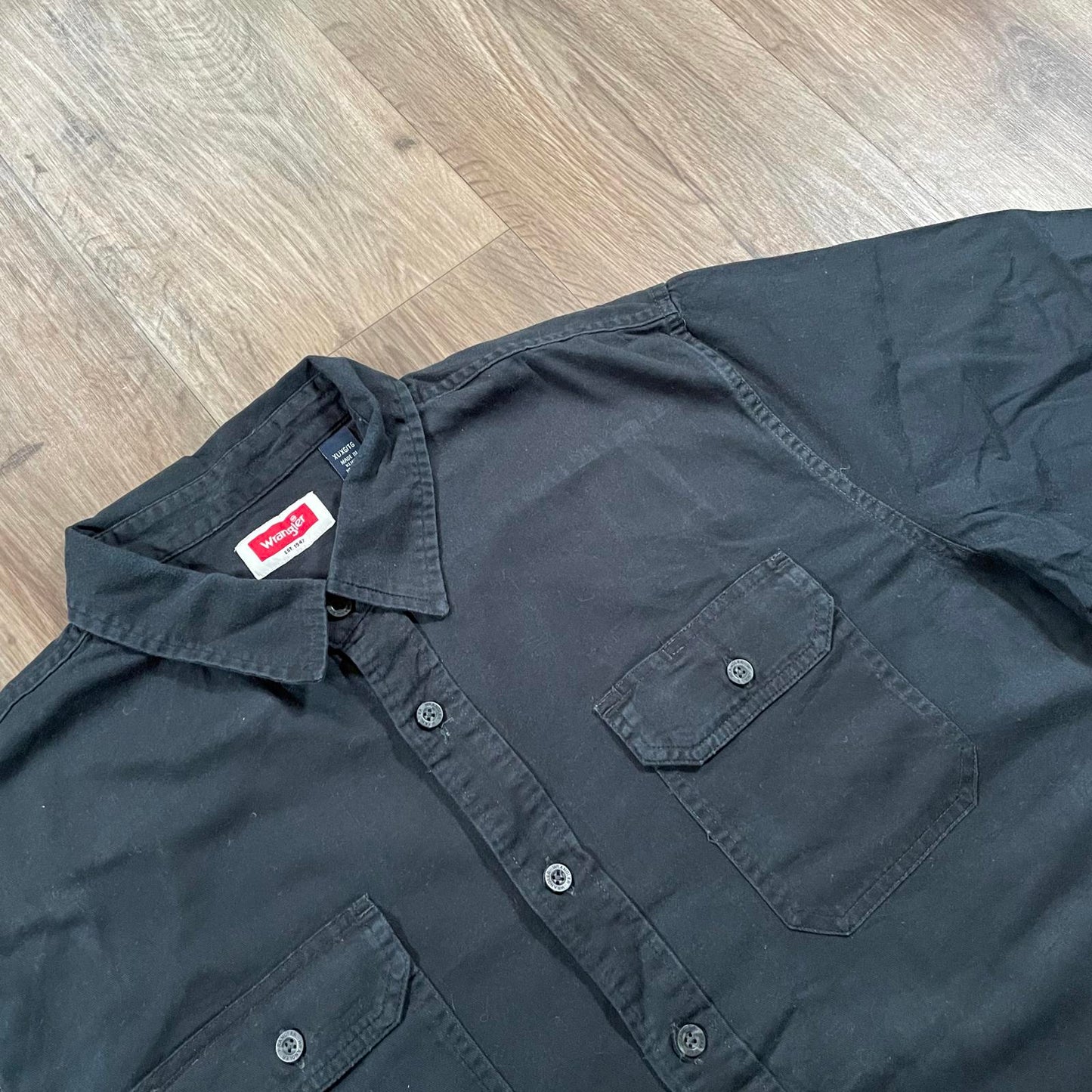 Wrangler Black Button Up Short Sleeve Shirt