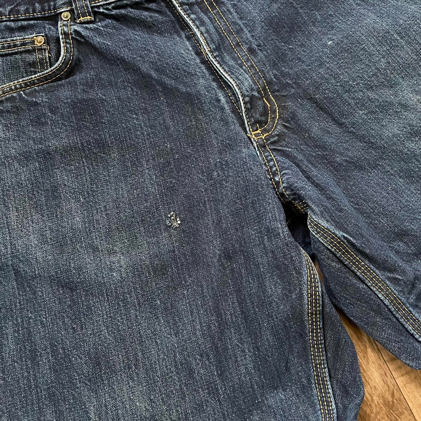 Carhartt Dark Wash Denim Jeans Relaxed Straight