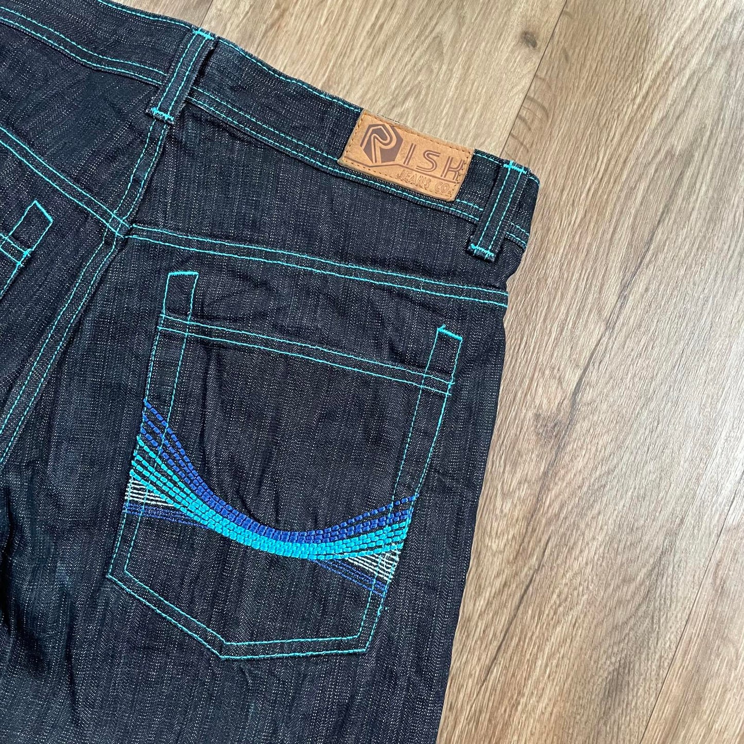 Risk Jean Blue Embroidered Black Jean