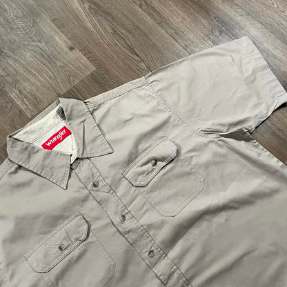 Wrangler Cream Button Up Short Sleeve Shirt