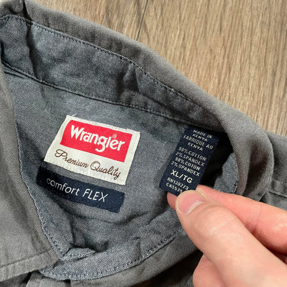 Wrangler Grey Button-Up Short Sleeve Shirt