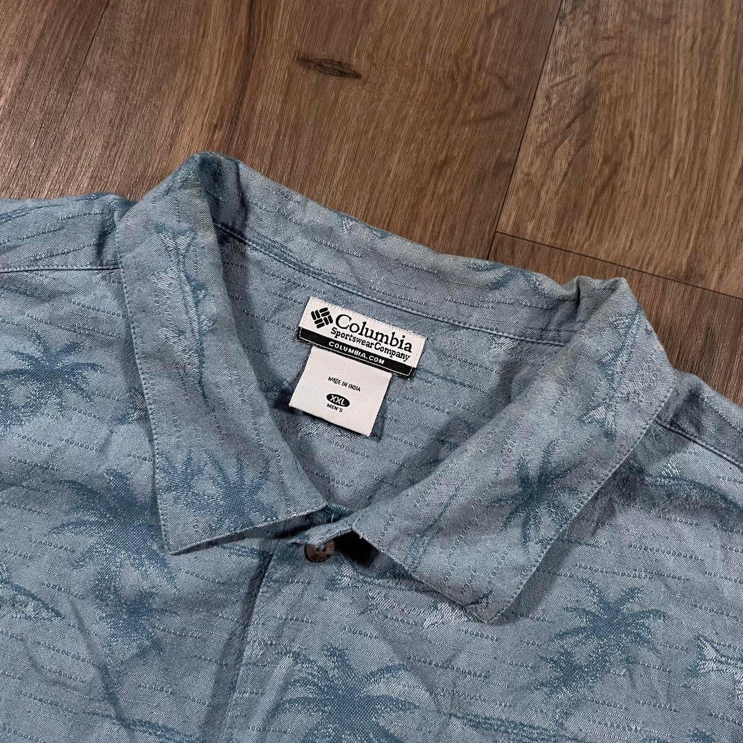 Vintage Columbia Blue Fish and Palm Tree Button Up Shirt