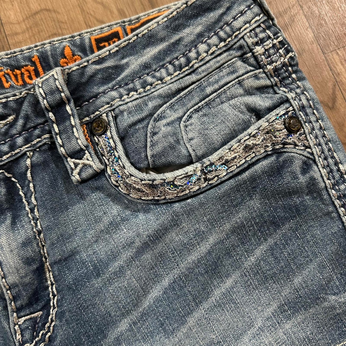 Rock Revival Mid Rise Shorts
