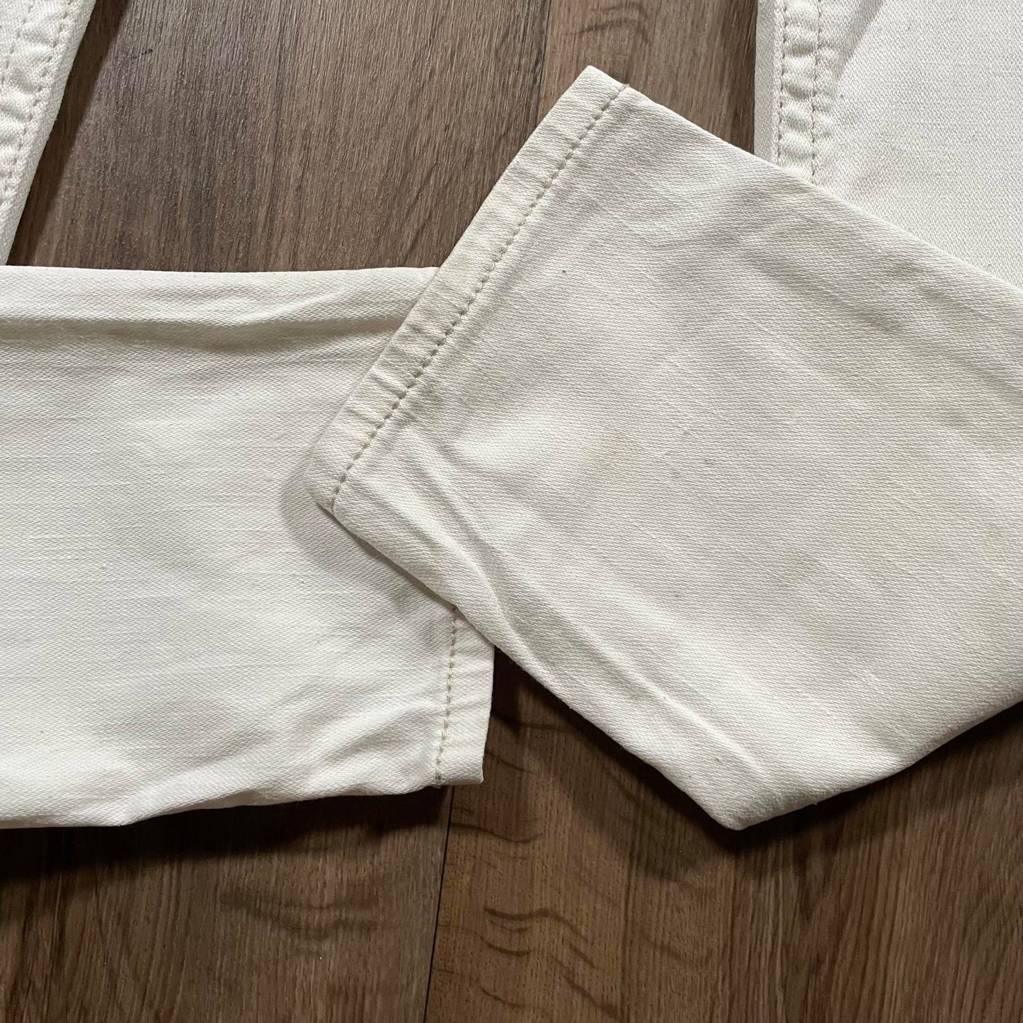 Miss Me Embroidered White Skinny Jeans
