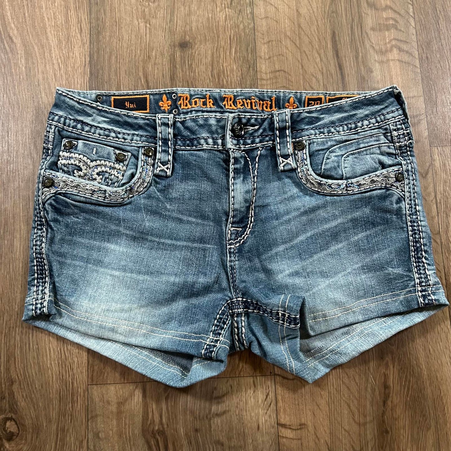 Rock Revival Mid Rise Shorts