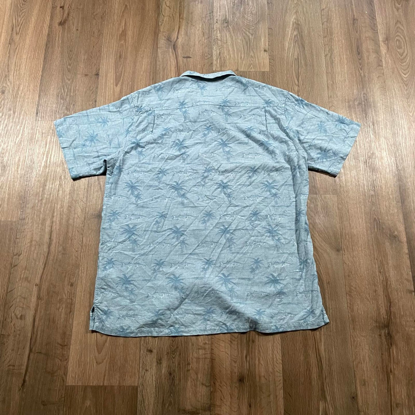 Vintage Columbia Blue Fish and Palm Tree Button Up Shirt