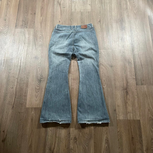 Lee Three Button Flared Jeans Grey
