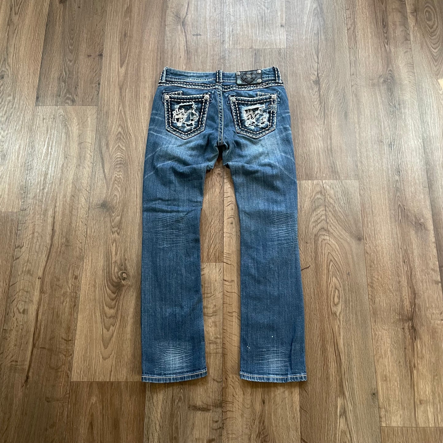 Miss Me Ripped Detail Straight Jean