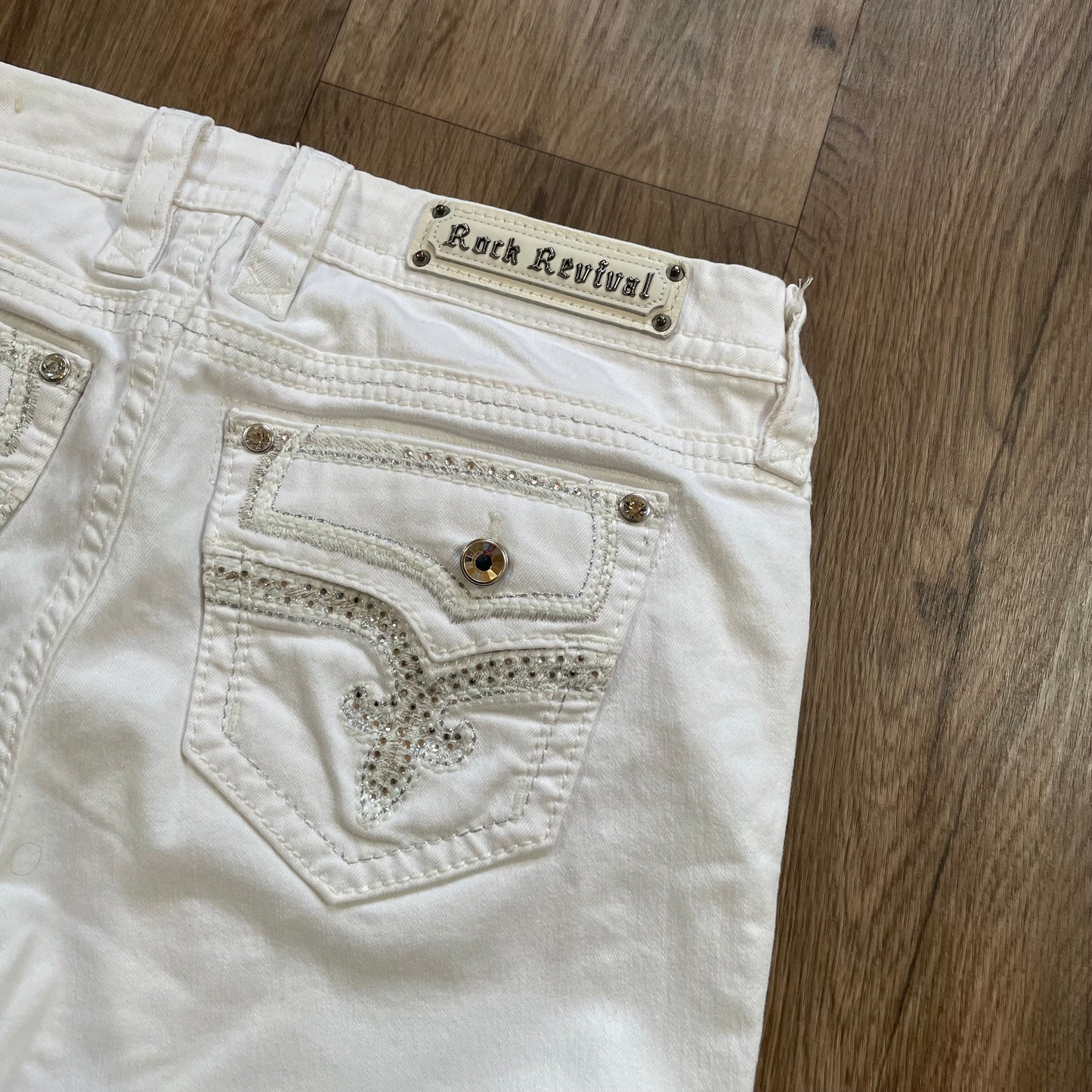 Rock Revival White Gem Crop Jean