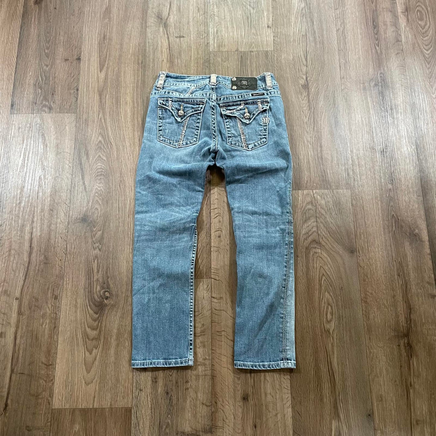 Miss Me Double Button Capris