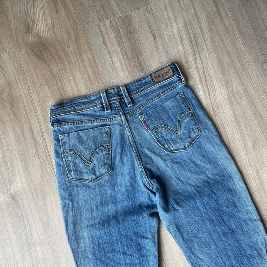 Levi’s Embroidered Boot Cut Jeans Y2K Style W28 L32