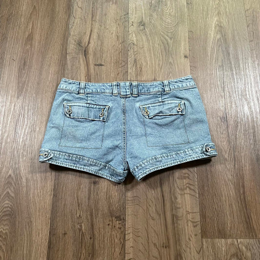 Arizona Jean Button Detail Mini Shorts W34
