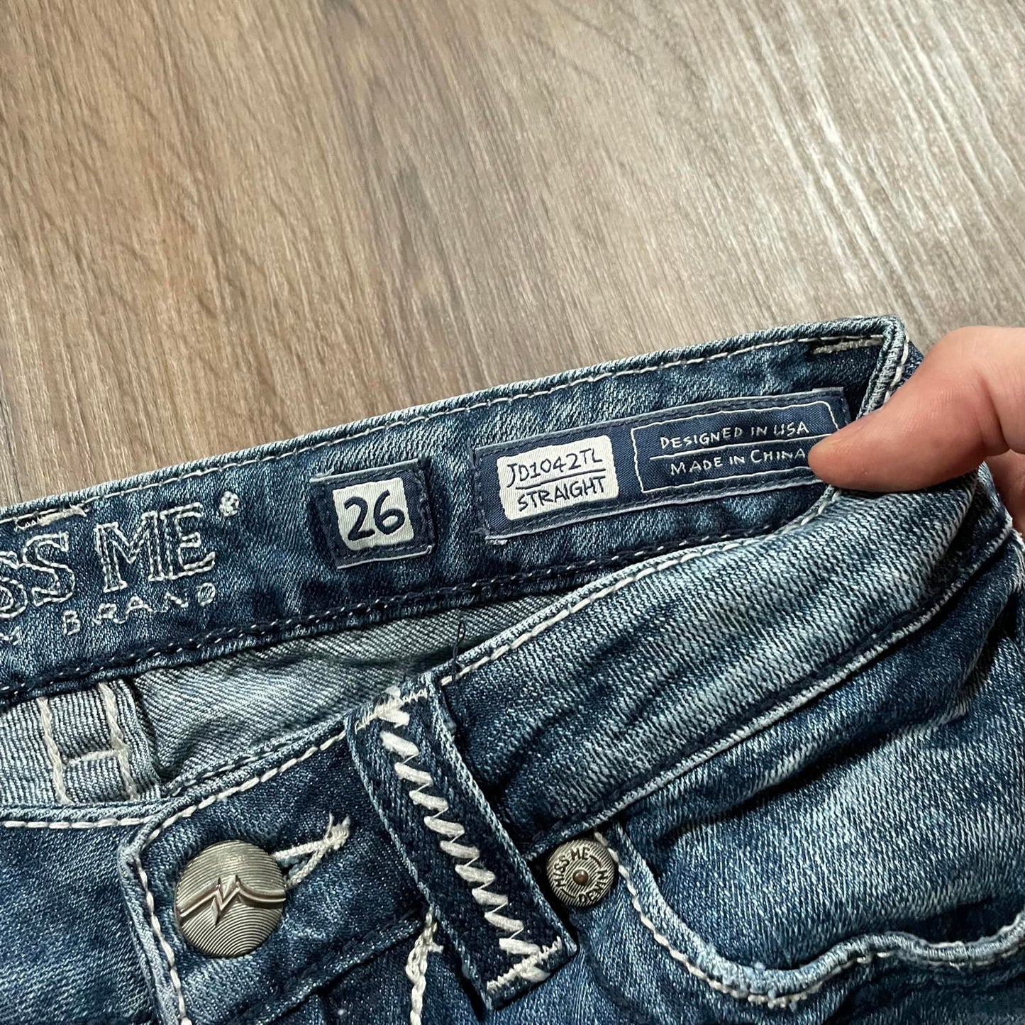 Miss Me Embroidered Detail Straight Jeans