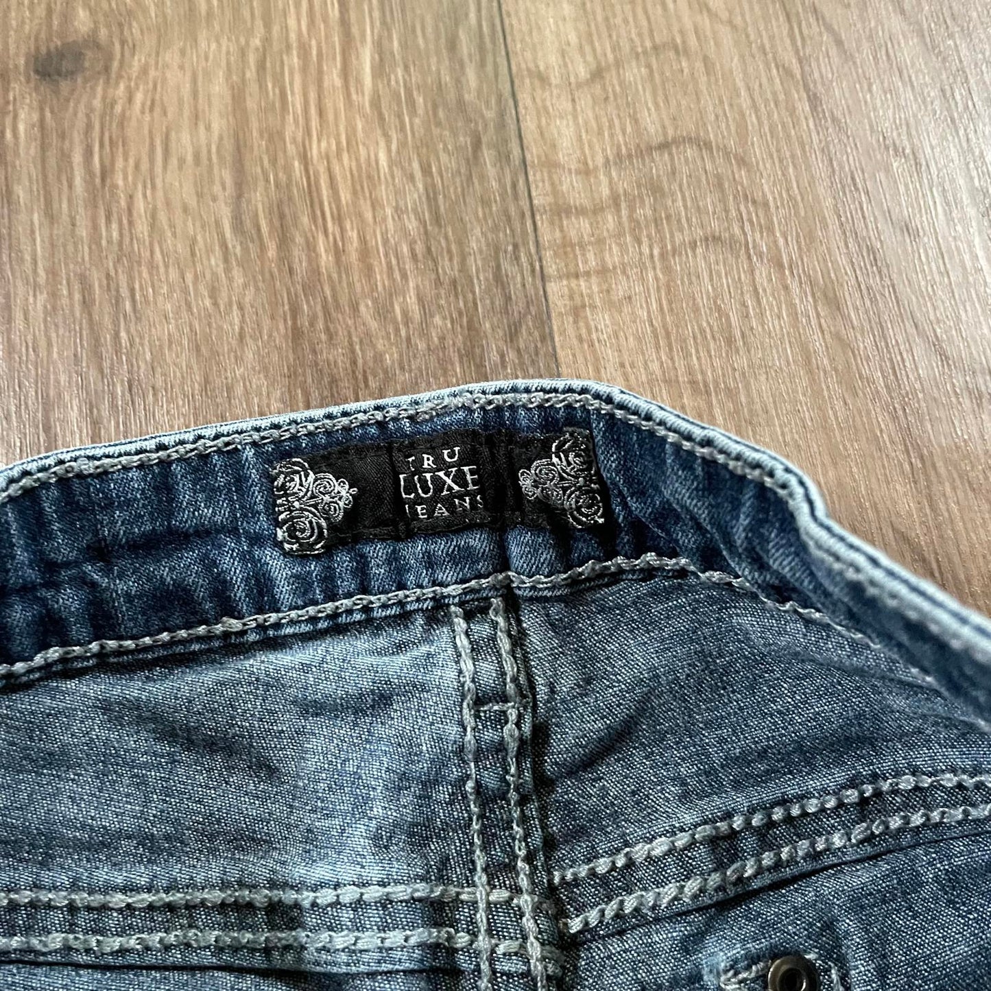 True Lux Flared Jeans Cross Detail