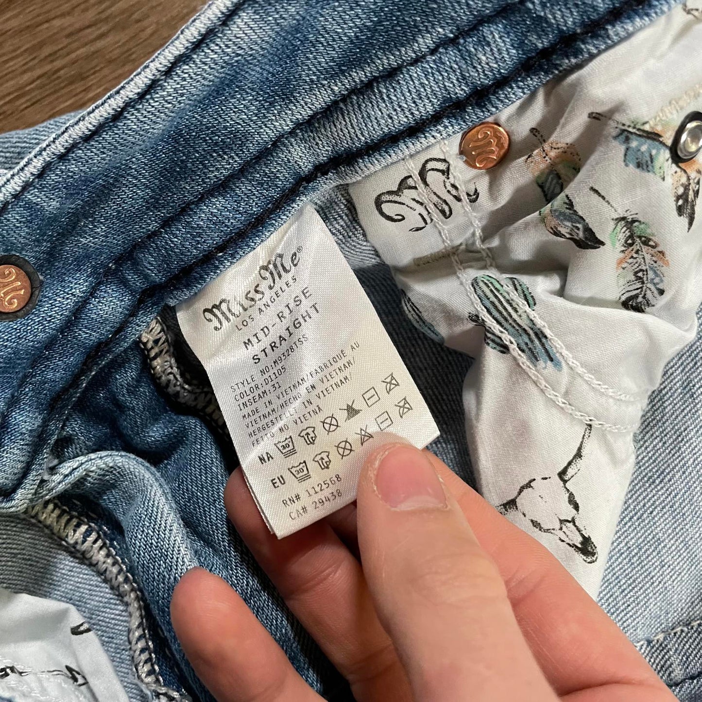 Miss Me LA Mid Rise Straight Leg Jeans